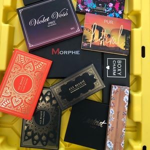 12 Eyeshadow Palettes New & Used (FGWP)
